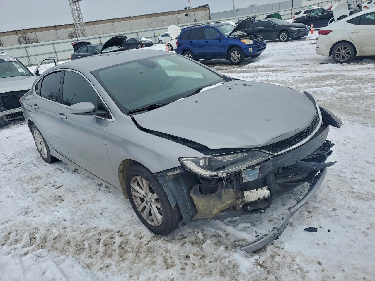 2015 CHRYSLER 200 LIMITED photo 4