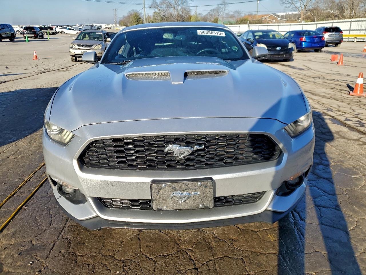 2017 FORD MUSTANG photo 5