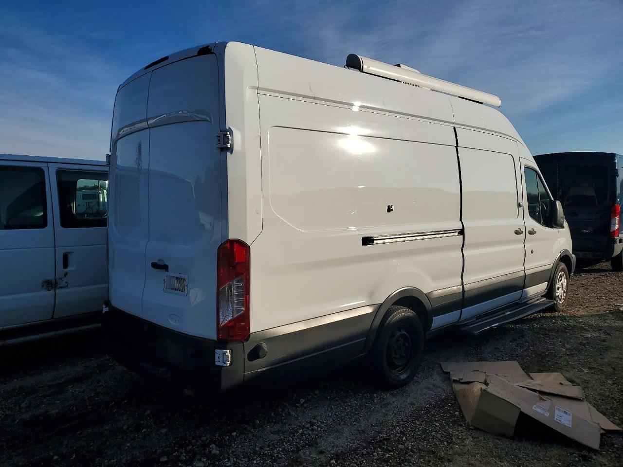 2017 FORD TRANSIT T-250 photo 3