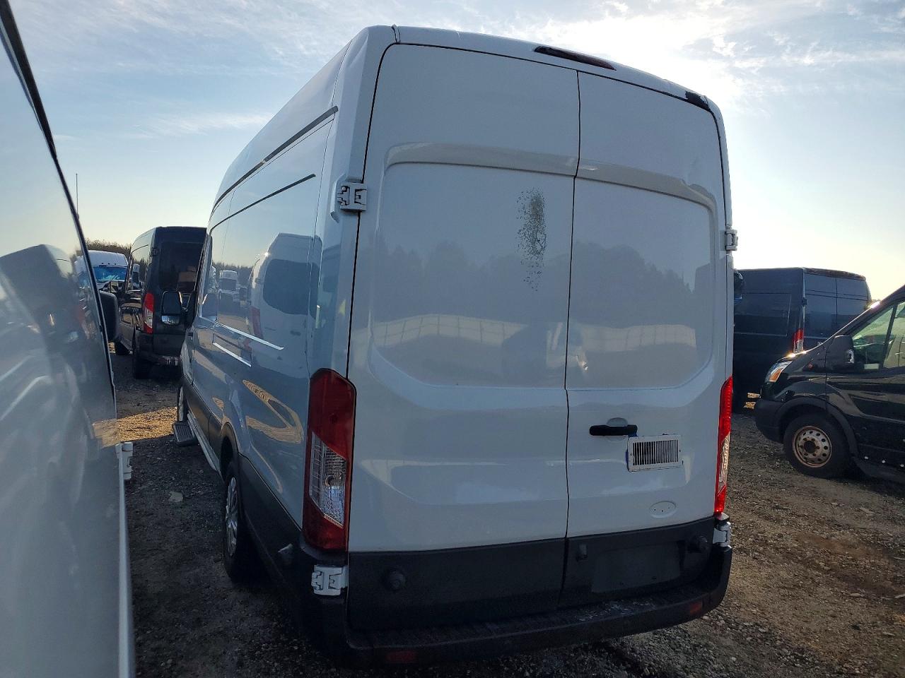 2017 FORD TRANSIT T-250 photo 2