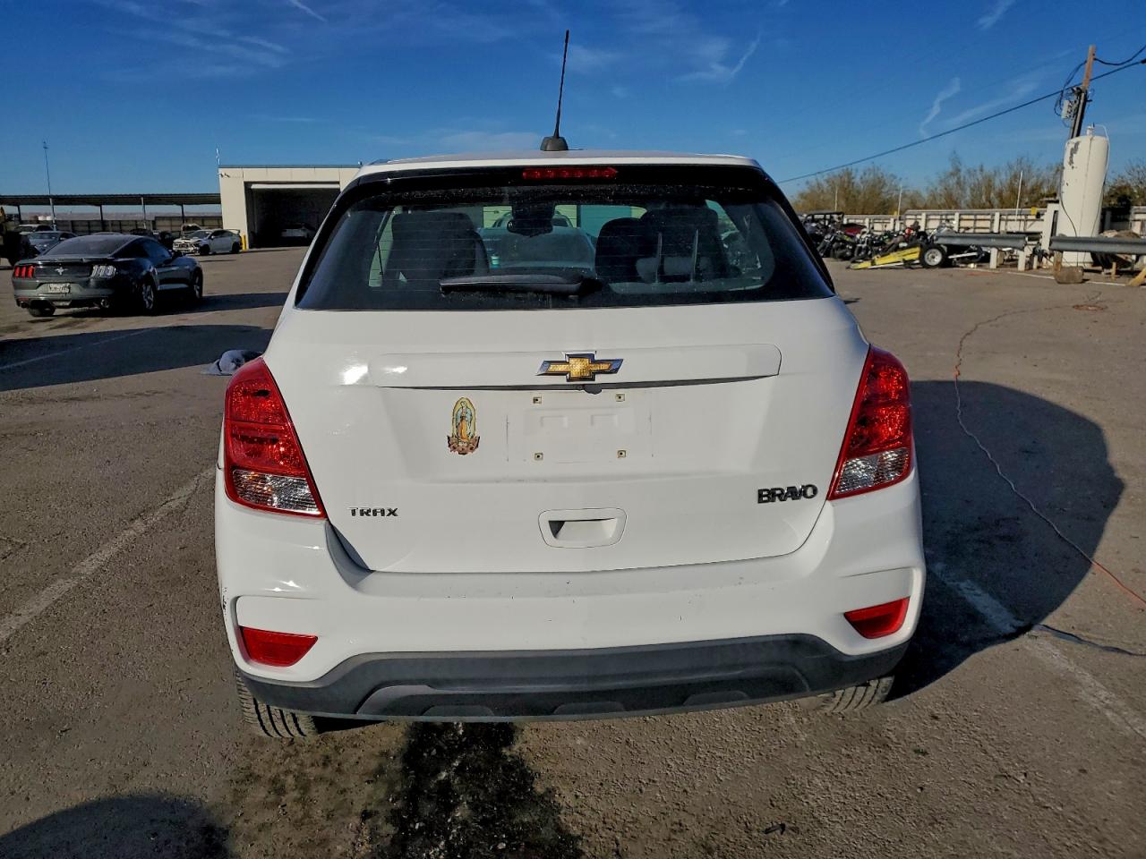 2017 CHEVROLET TRAX LS photo 6