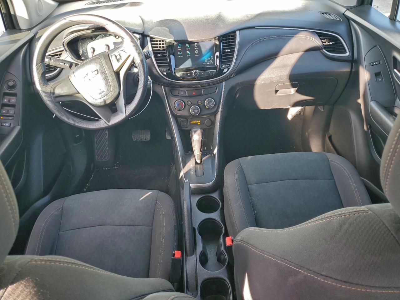 2017 CHEVROLET TRAX LS photo 8