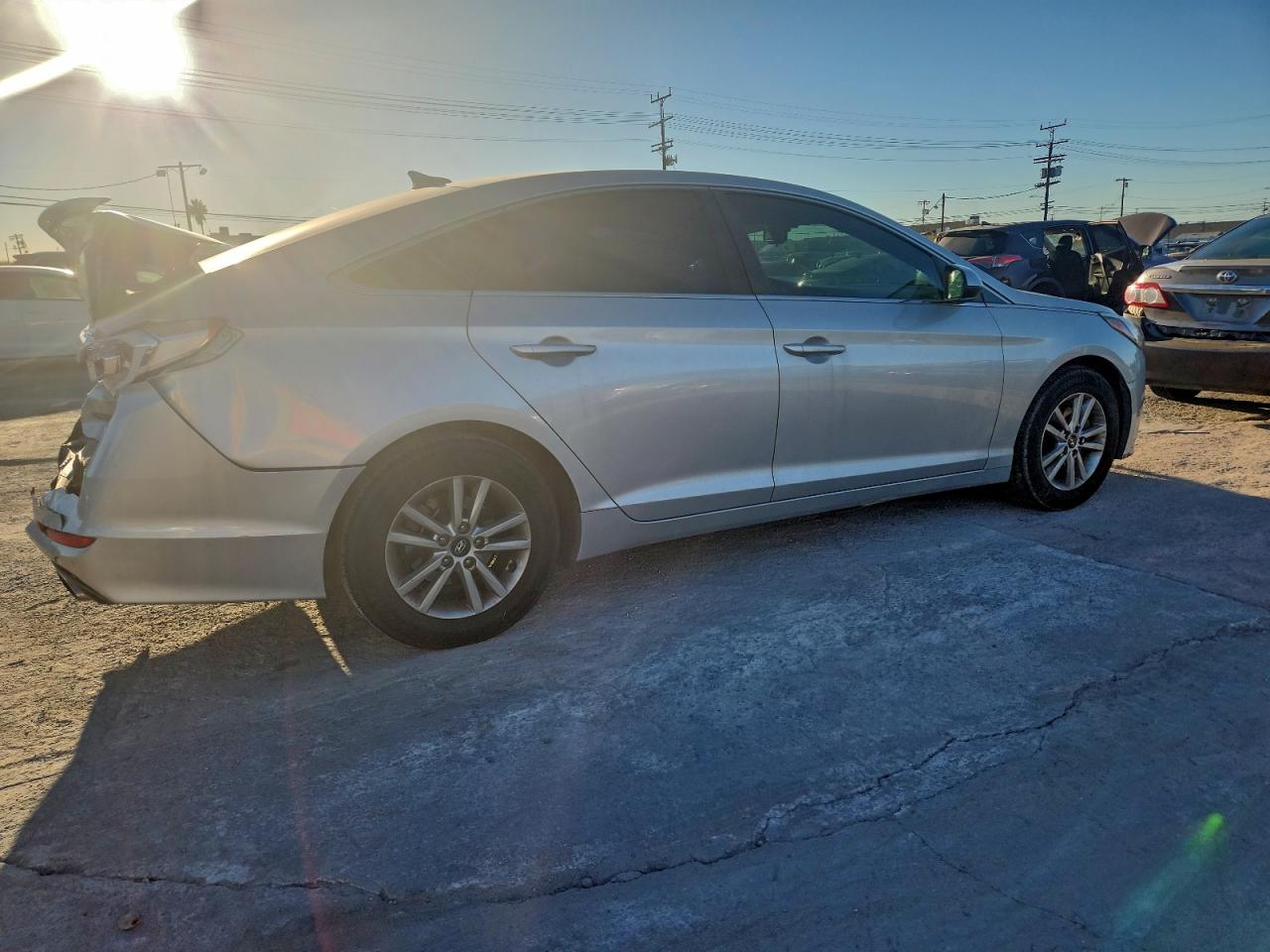 2017 HYUNDAI SONATA SE photo 3