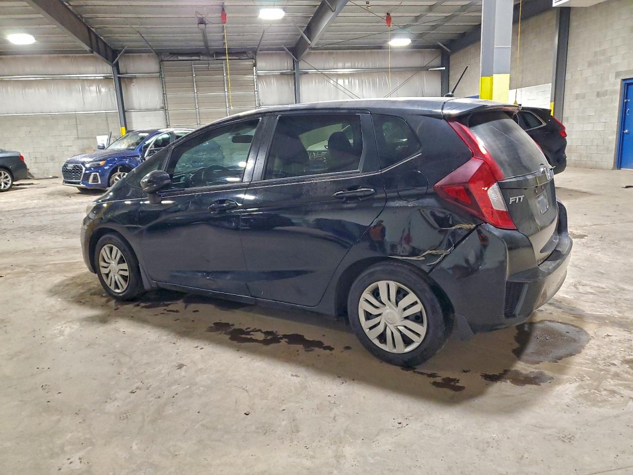 2016 HONDA FIT LX photo 2