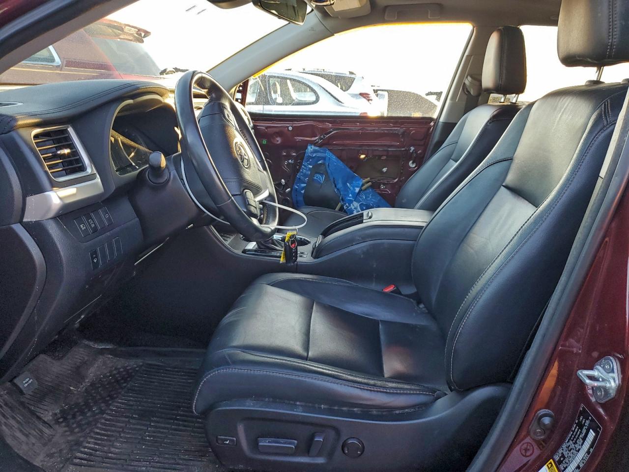 2018 TOYOTA HIGHLANDER SE photo 7
