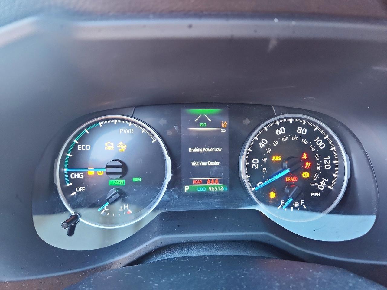 2021 TOYOTA RAV4 XLE photo 9