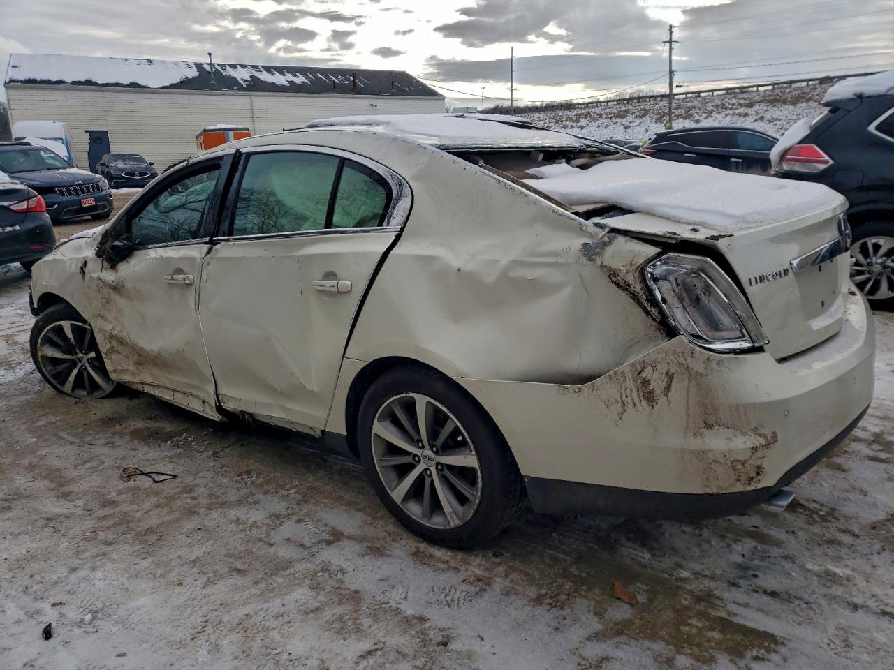 2009 LINCOLN MKS photo 2