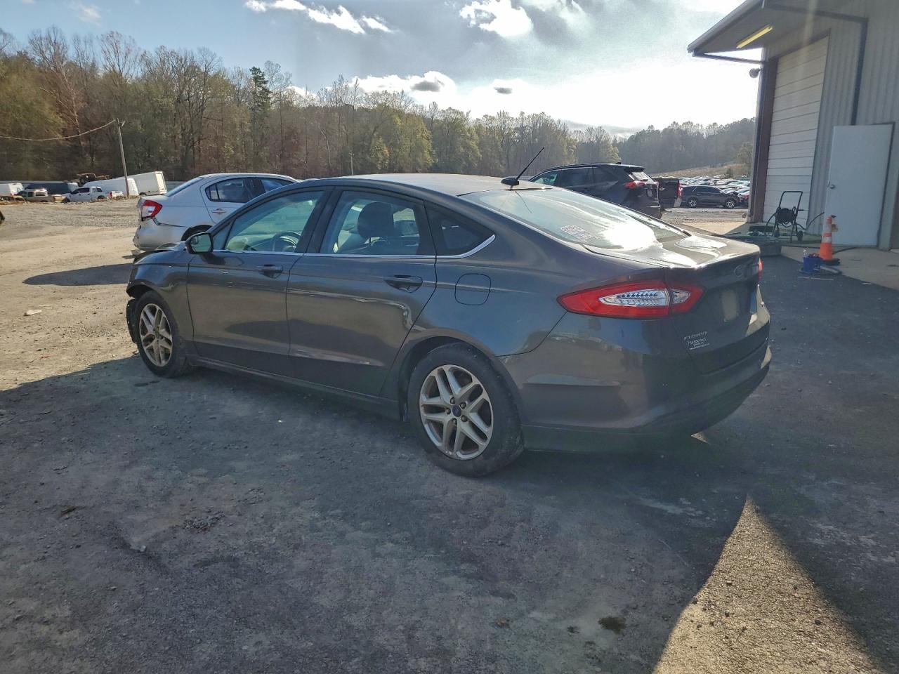 2015 FORD FUSION SE photo 2