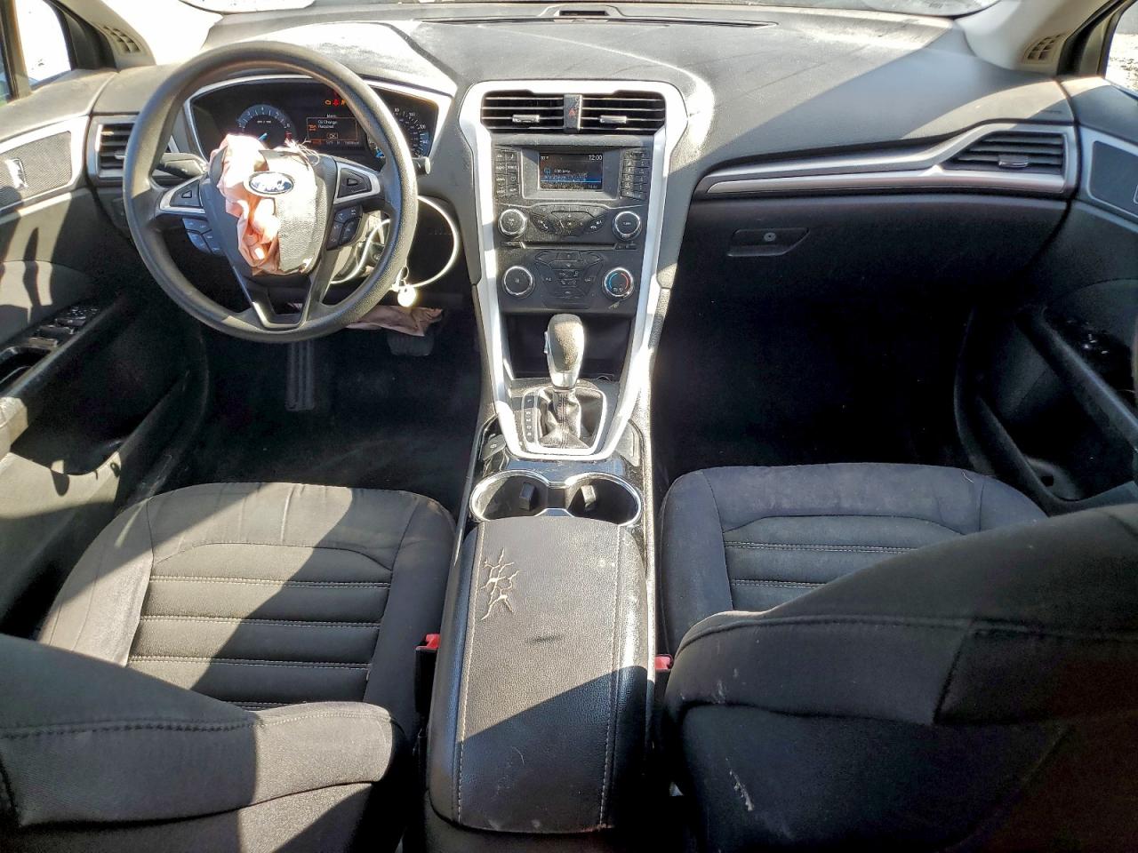 2015 FORD FUSION SE photo 8