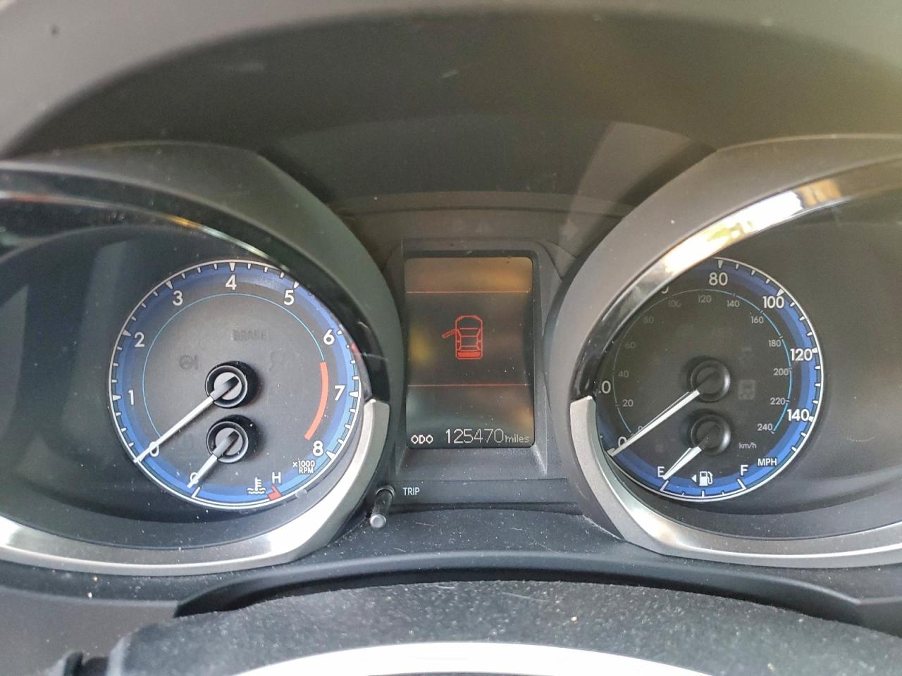 2015 TOYOTA COROLLA L photo 17