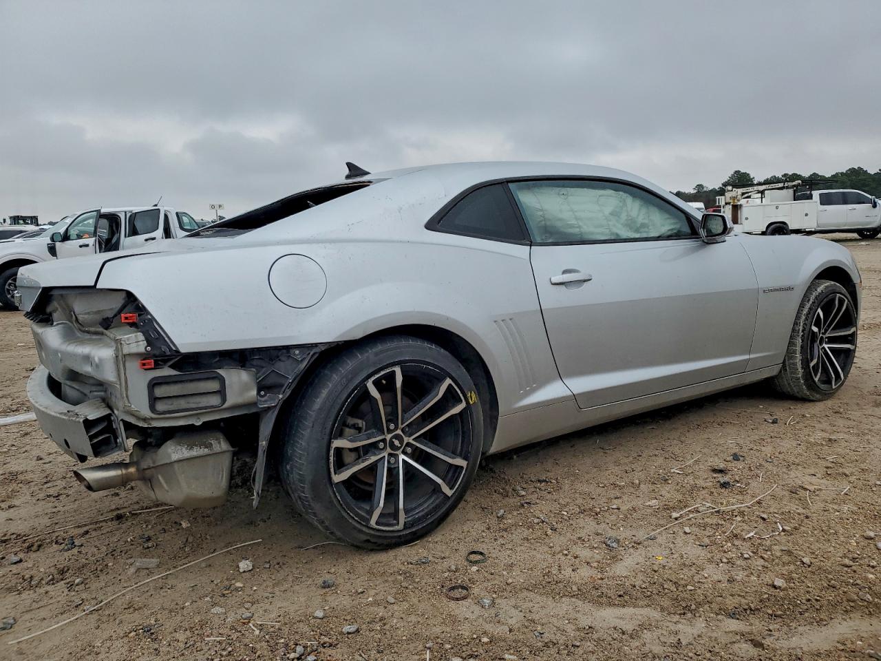 2011 CHEVROLET CAMARO LS photo 3