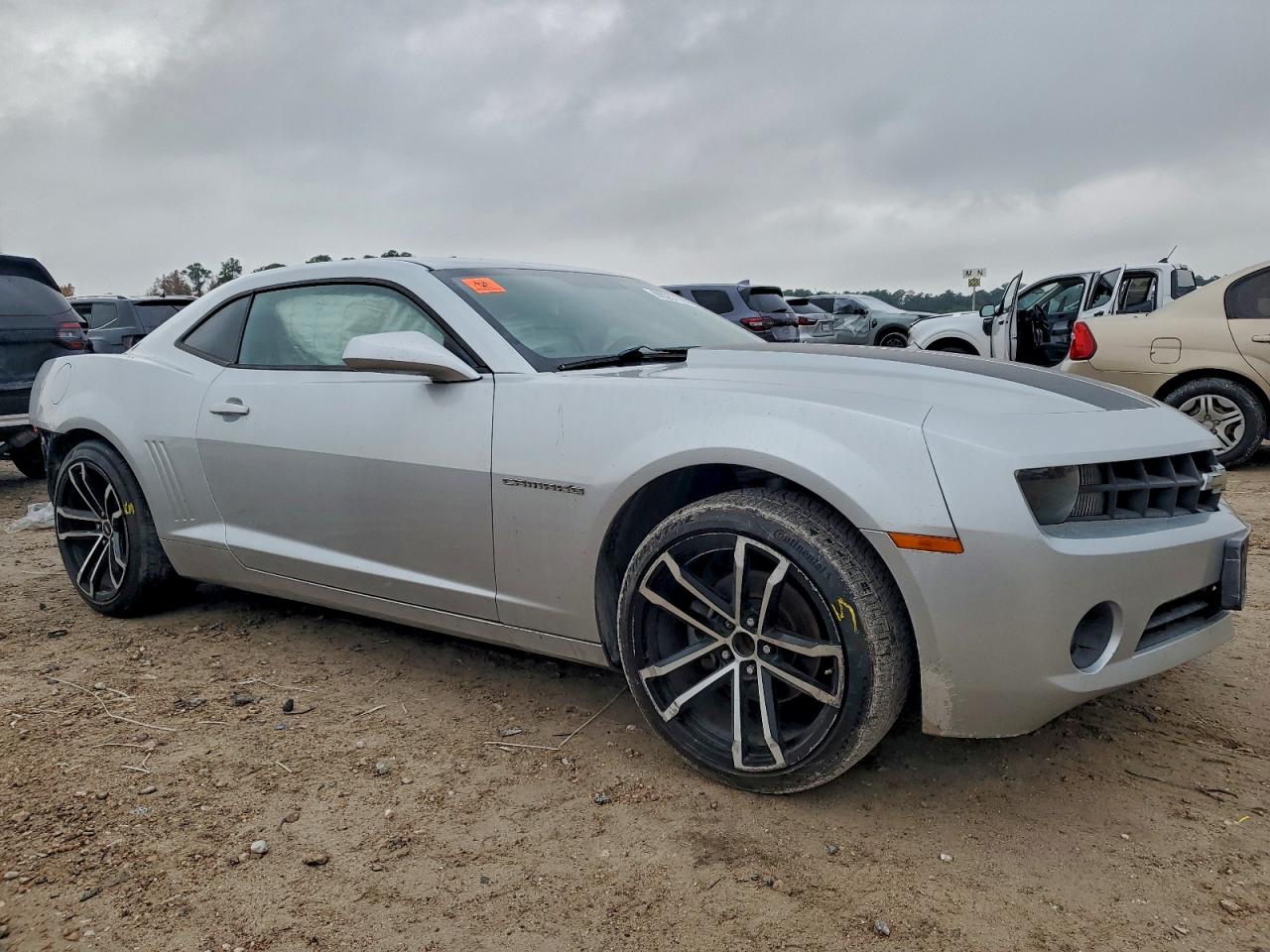 2011 CHEVROLET CAMARO LS photo 4