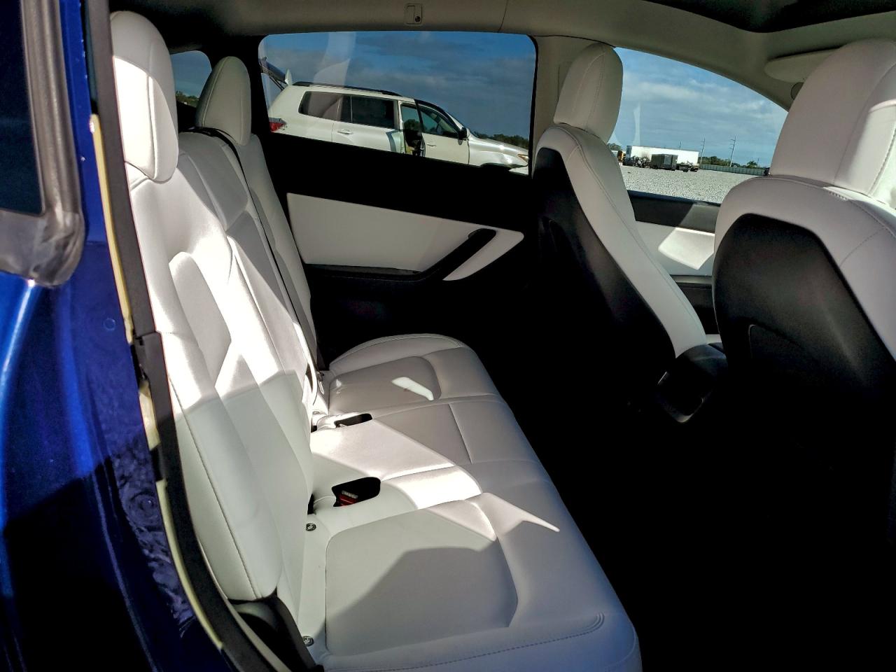 2021 TESLA MODEL Y photo 28