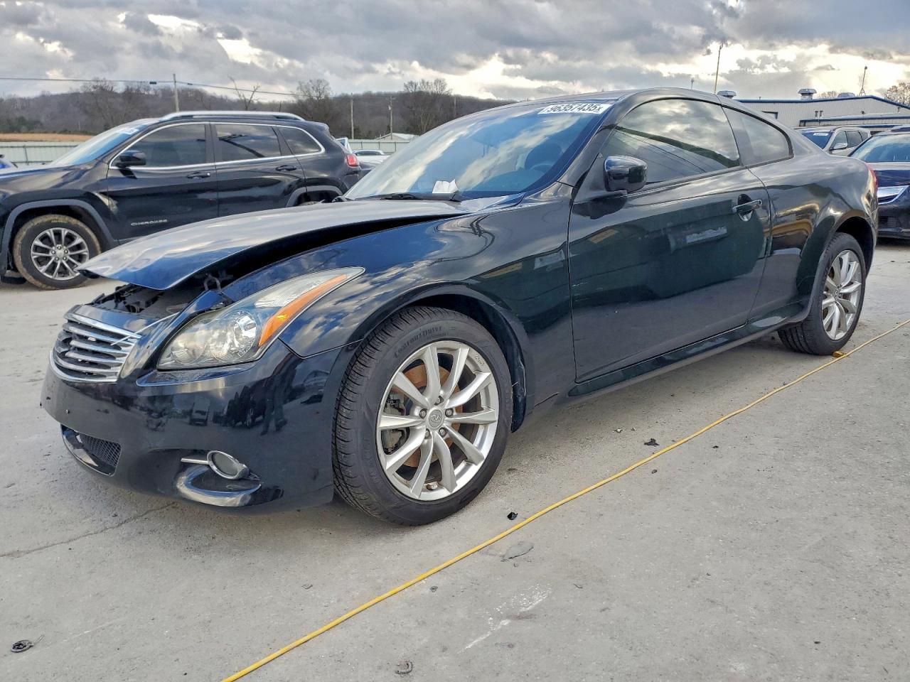 2013 INFINITI G37