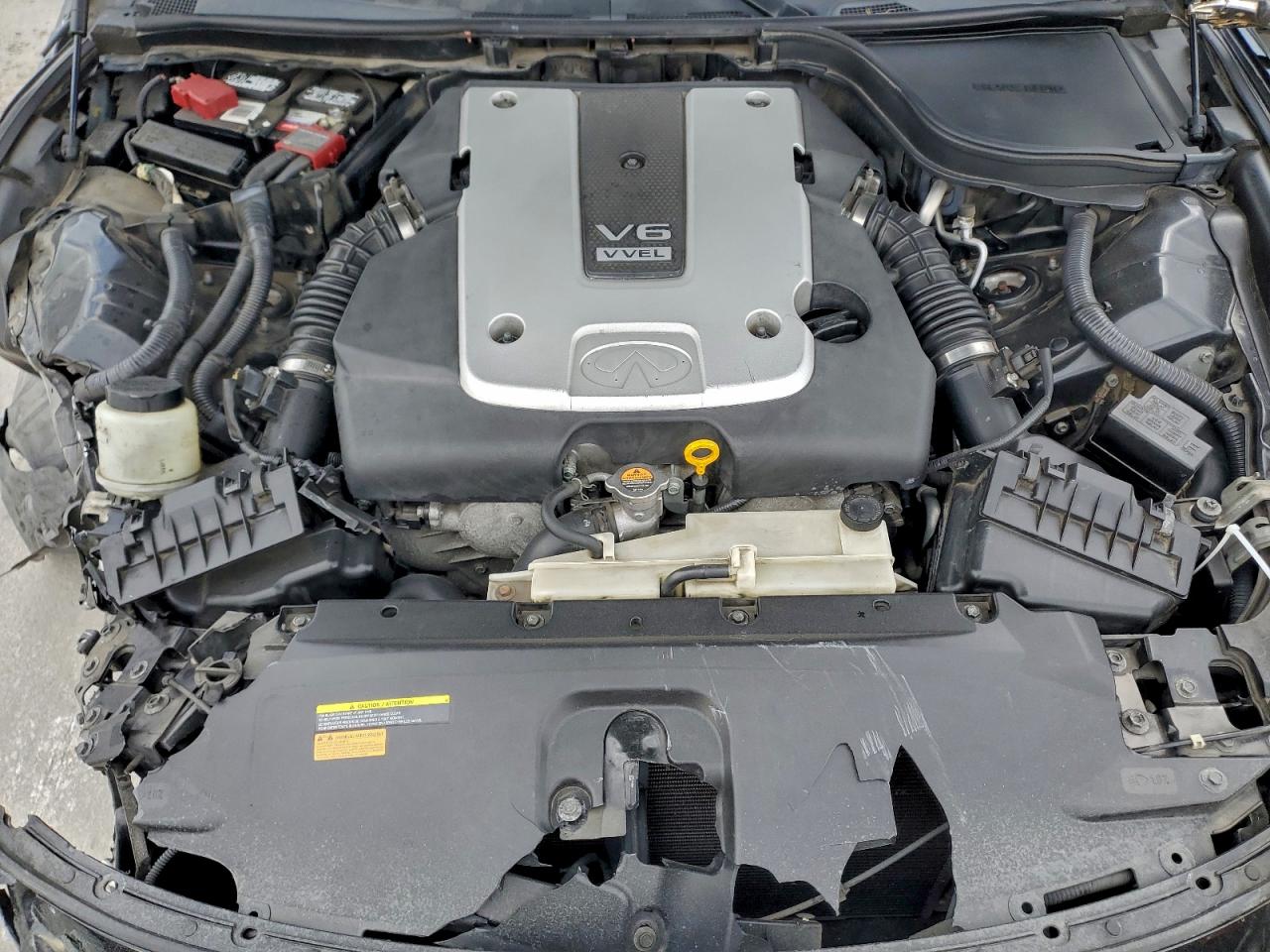 2013 INFINITI G37 photo 11