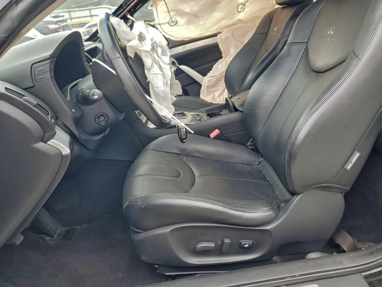 2013 INFINITI G37 photo 7