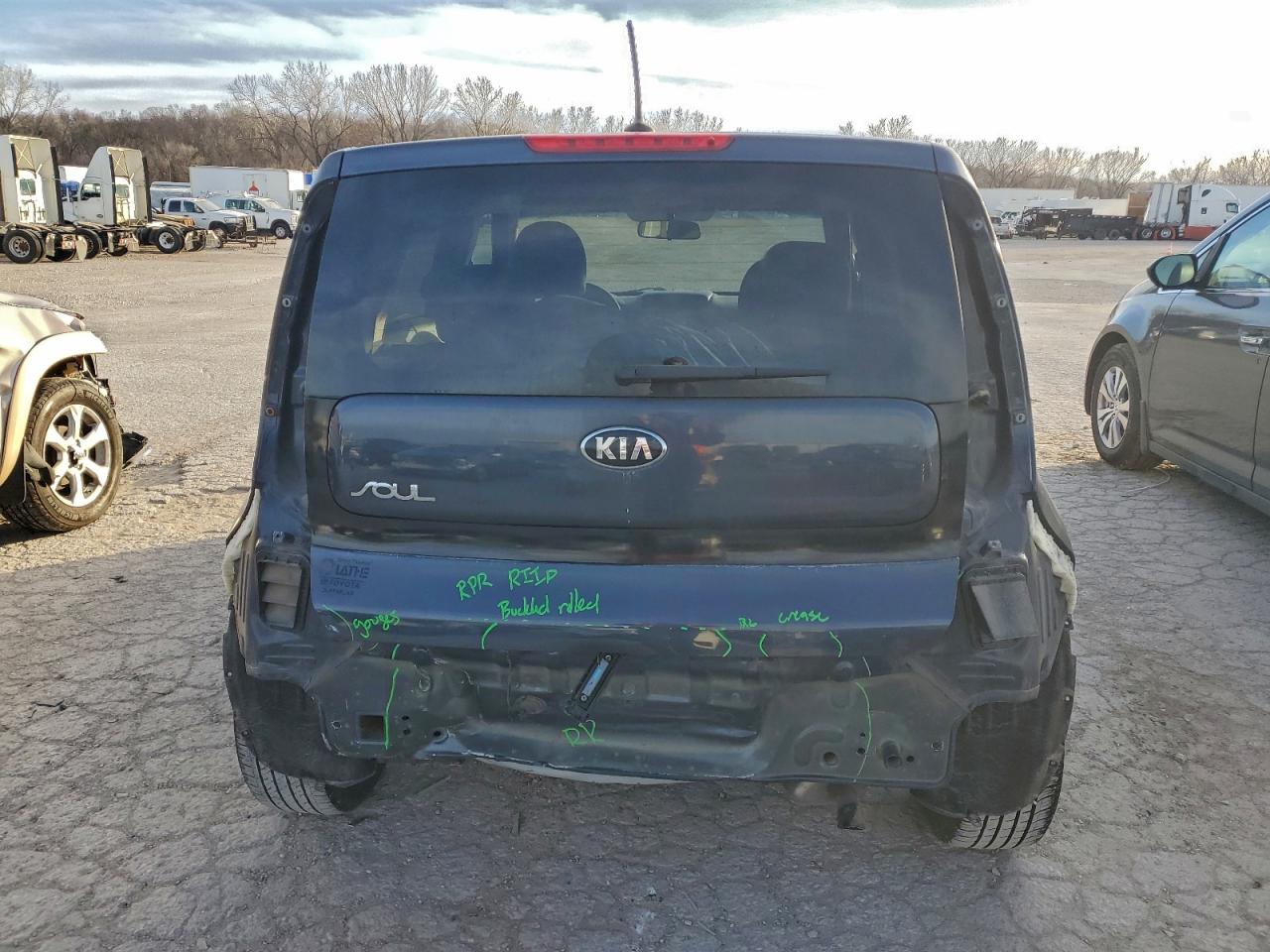 2015 KIA SOUL + photo 6