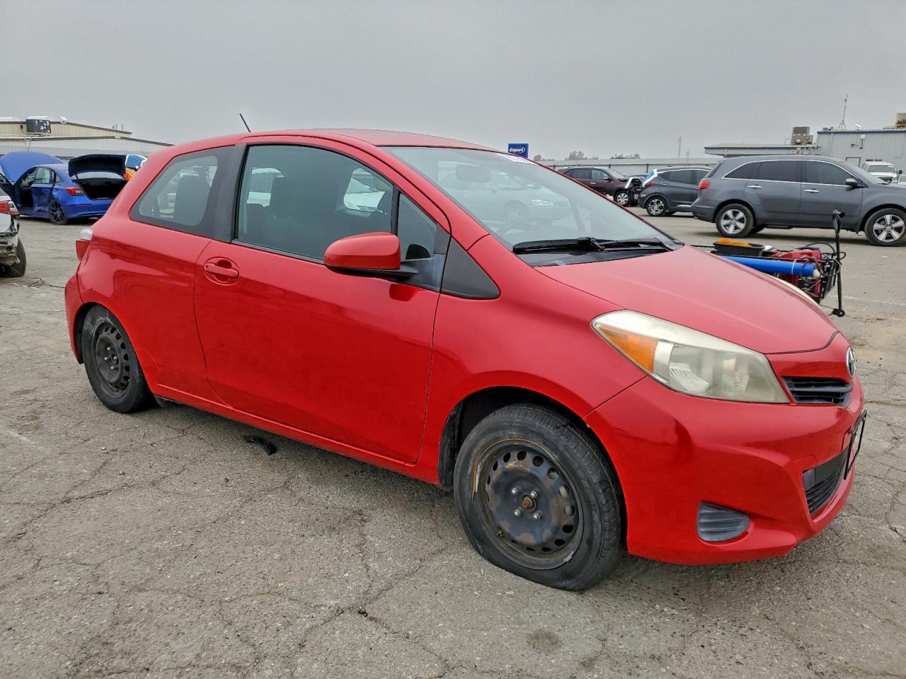 2014 TOYOTA YARIS photo 7