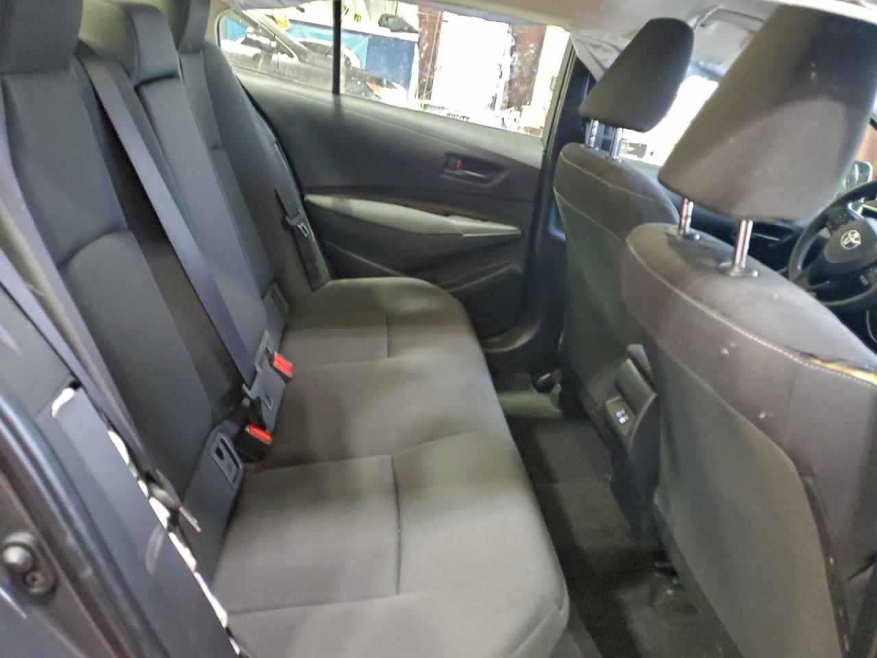 2024 TOYOTA COROLLA LE photo 31