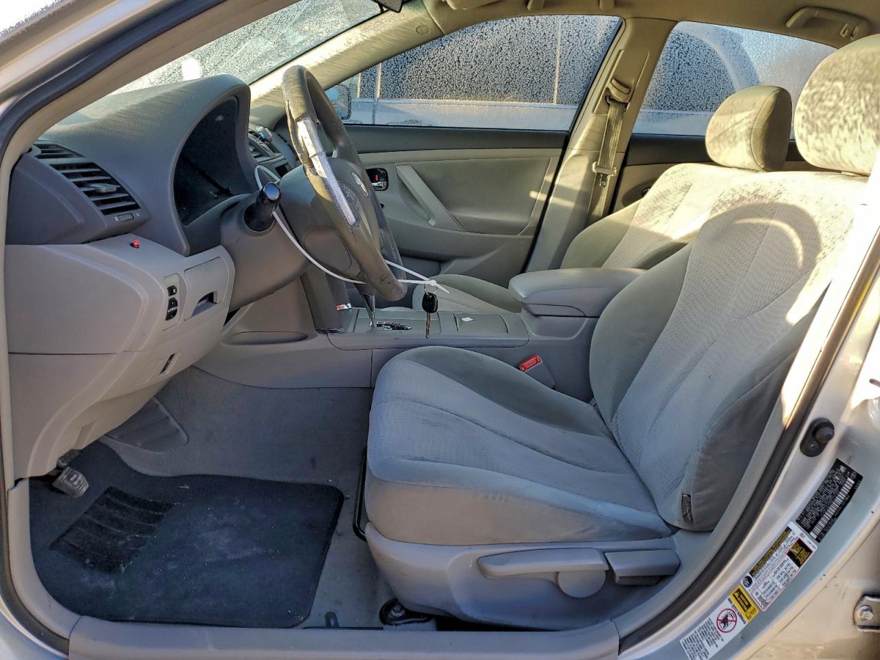 2011 TOYOTA CAMRY BASE photo 13