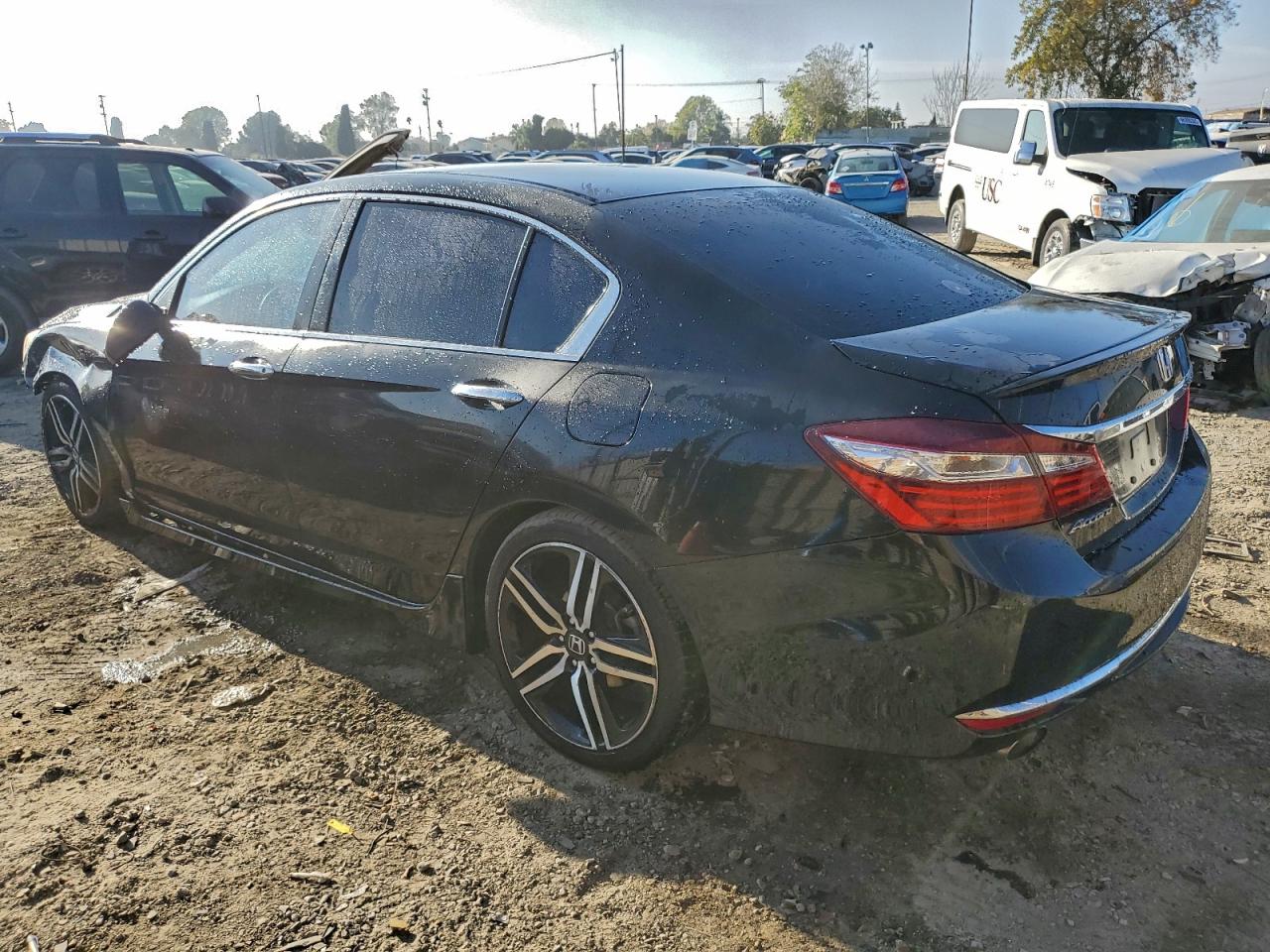2017 HONDA ACCORD SPORT photo 3