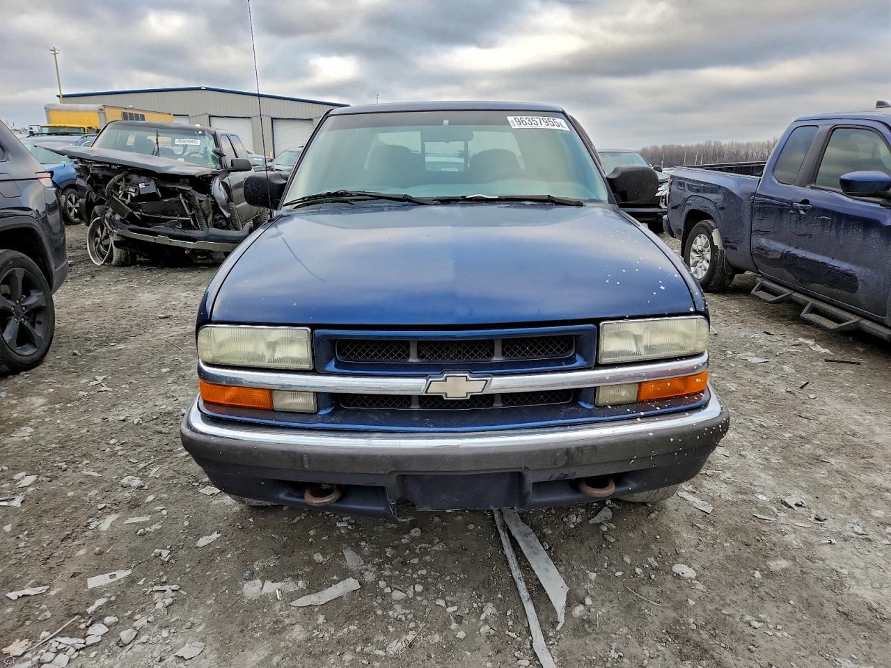 2001 CHEVROLET S TRUCK S10 photo 5