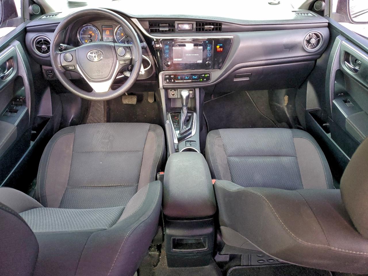 2019 TOYOTA COROLLA L photo 22