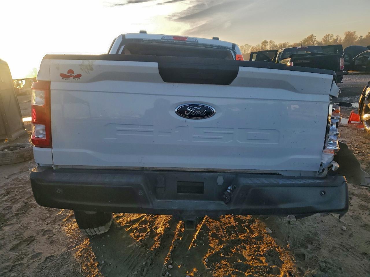 2023 FORD F150 SUPERCREW photo 6