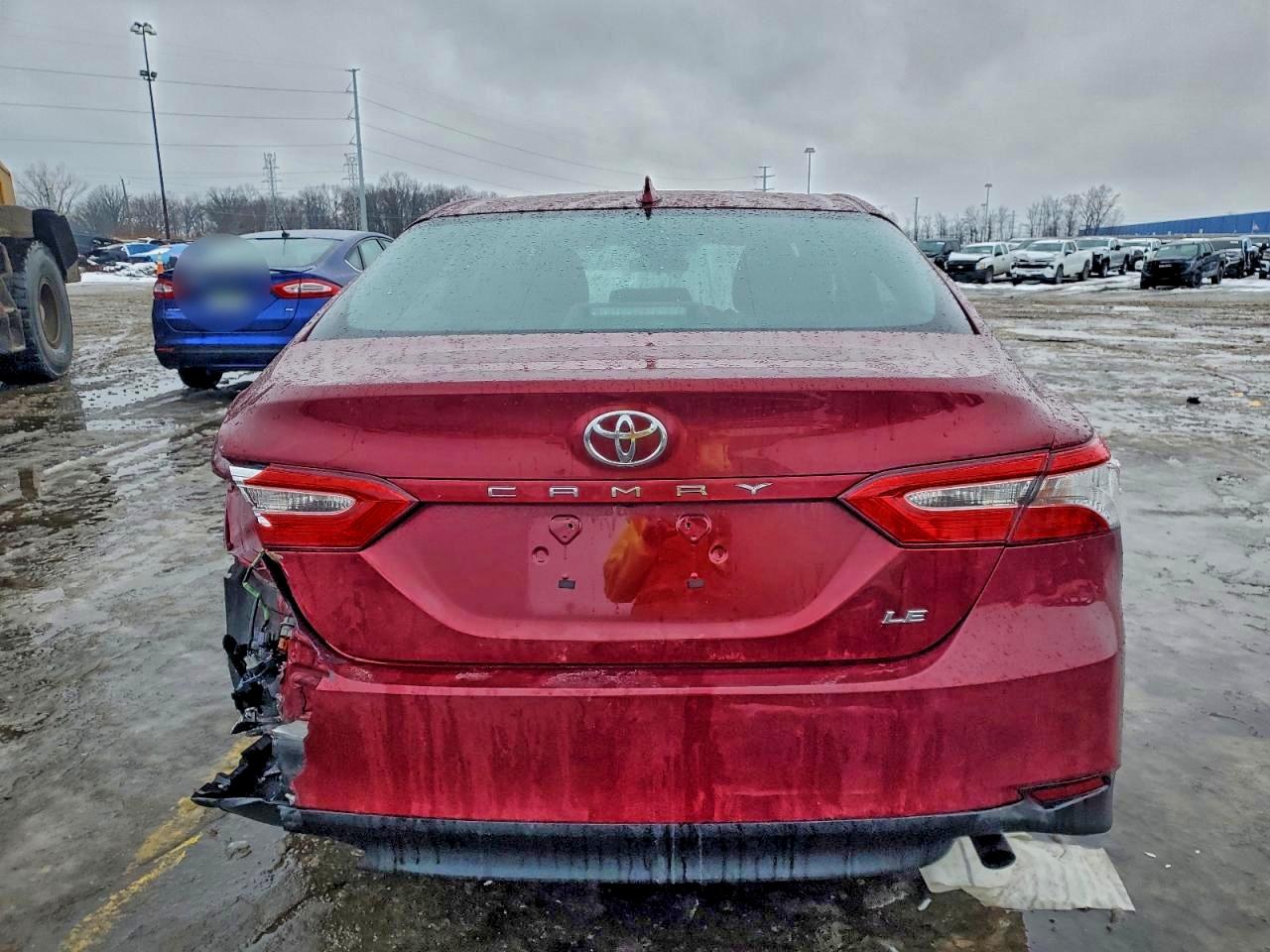 2020 TOYOTA CAMRY LE photo 6