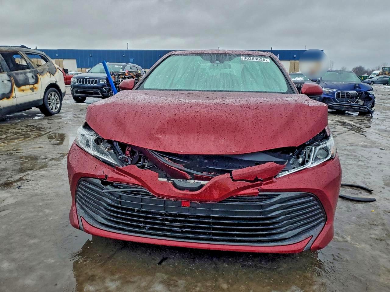 2020 TOYOTA CAMRY LE photo 5