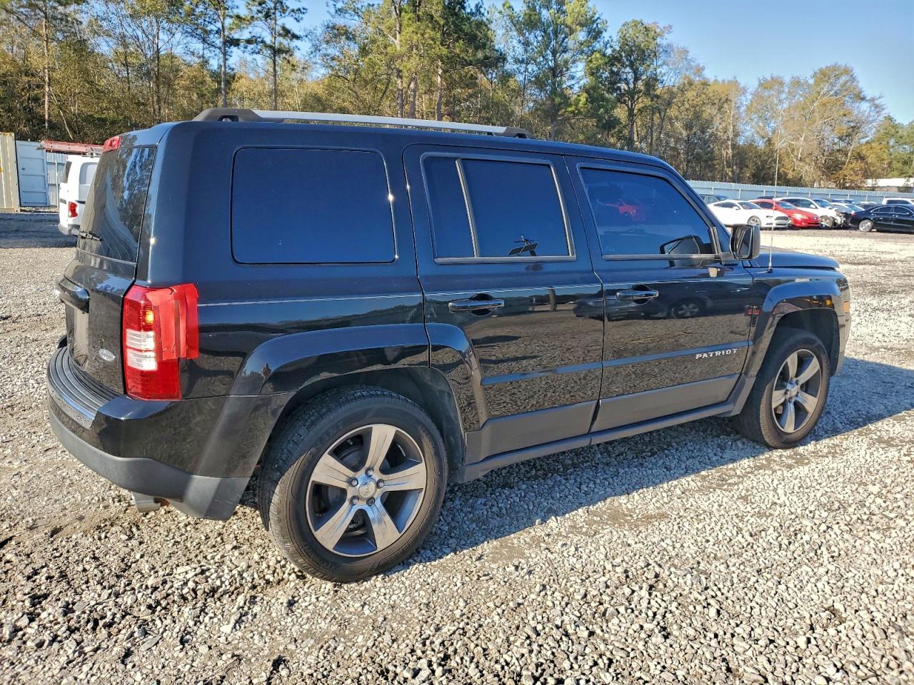 2017 JEEP PATRIOT LATITUDE photo 3
