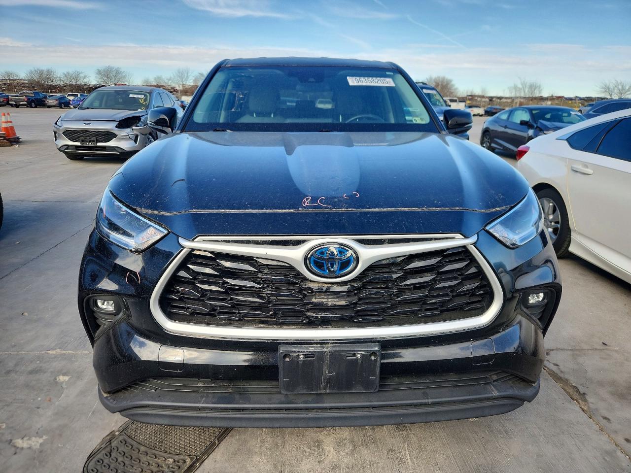 2021 TOYOTA HIGHLANDER HYBRID LE photo 5