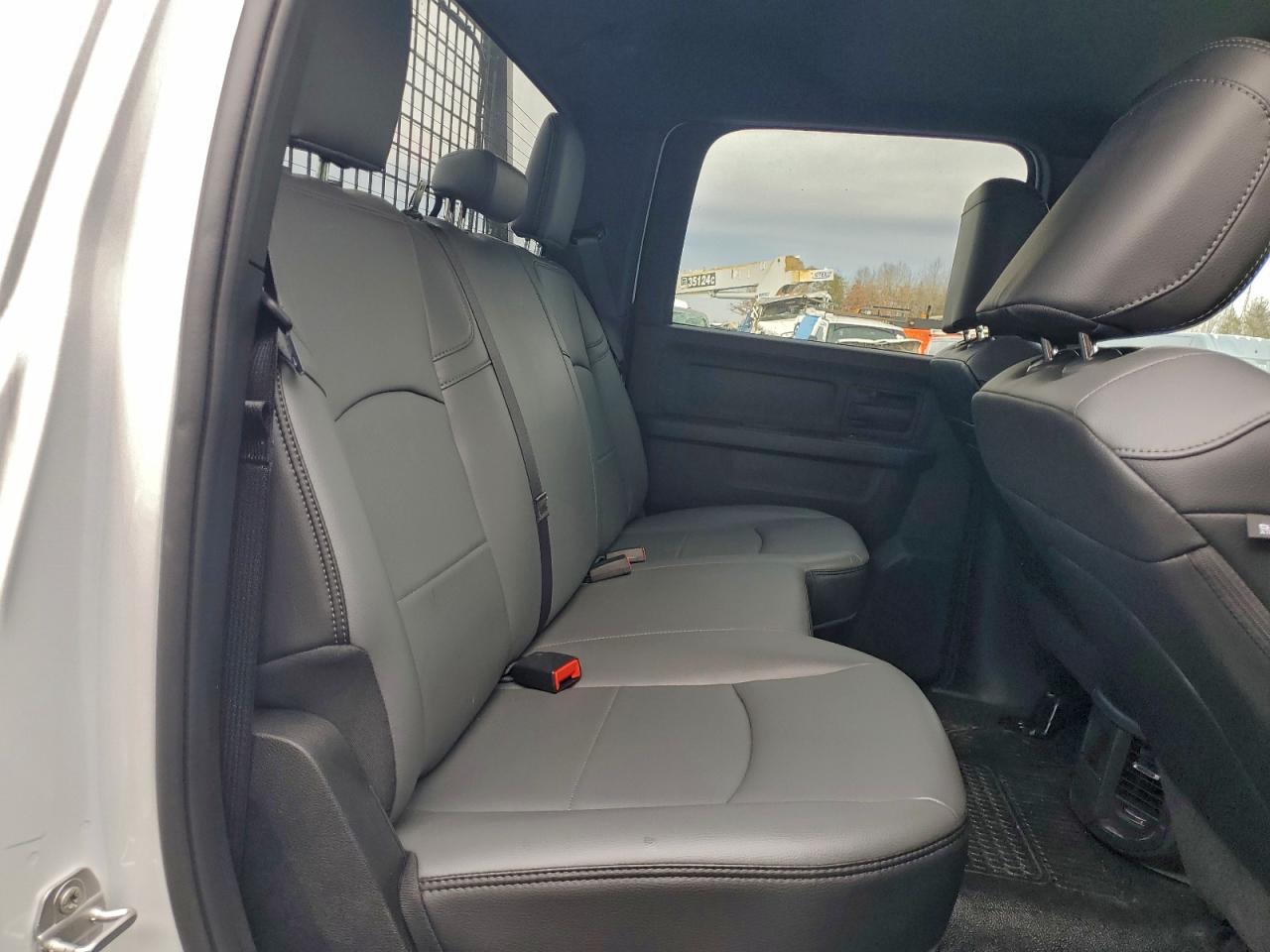 2025 RAM 2500 TRADESMAN photo 19