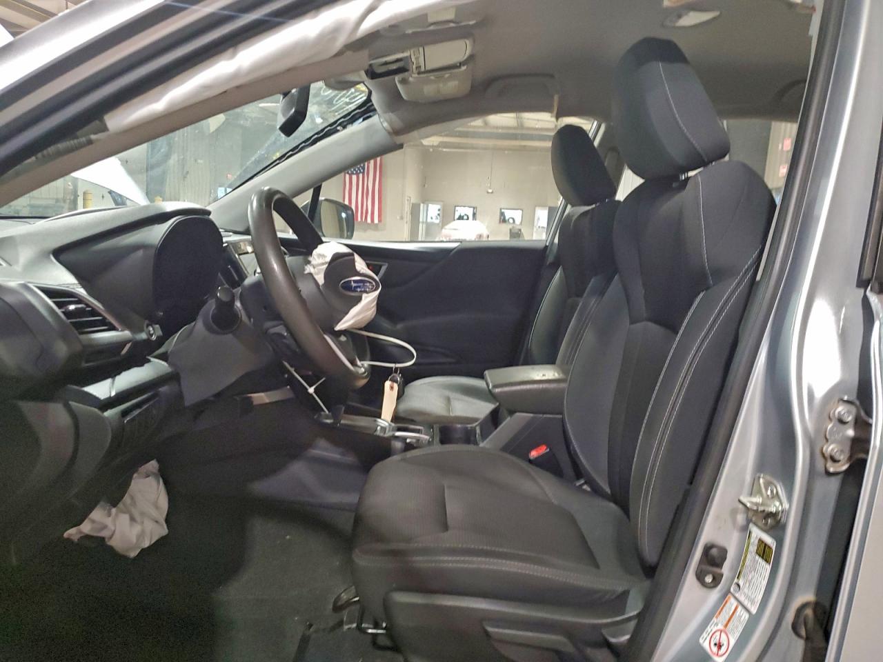 2019 SUBARU FORESTER photo 13