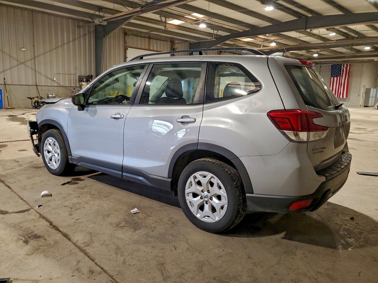 2019 SUBARU FORESTER photo 3