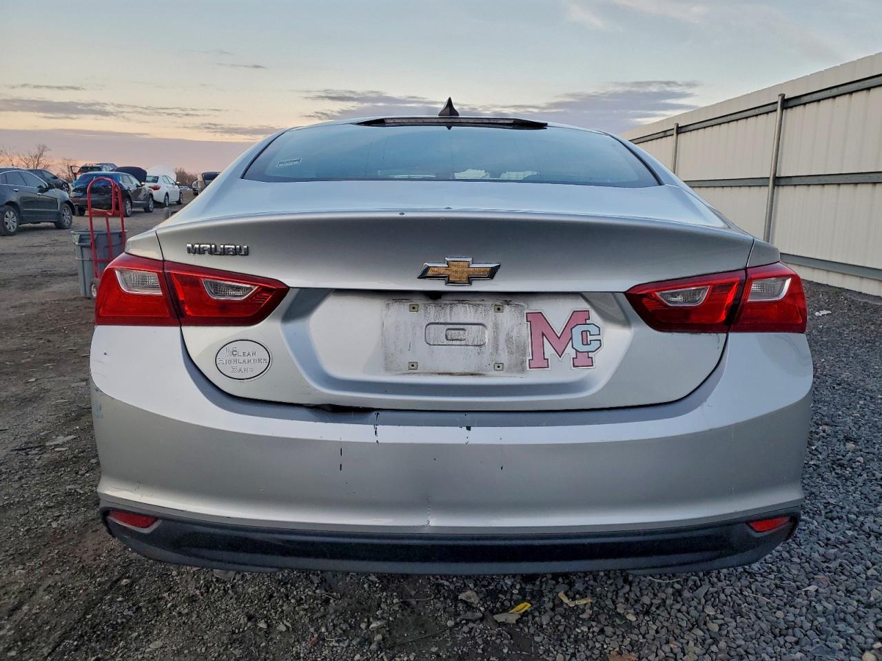2017 CHEVROLET MALIBU LS photo 6