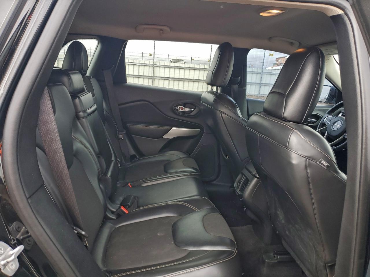 2018 JEEP CHEROKEE LATITUDE PLUS photo 10