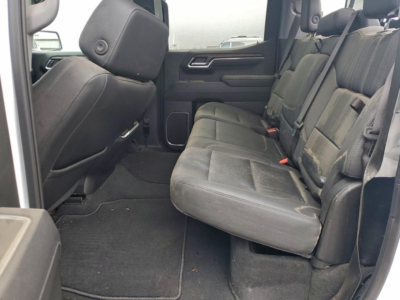2025 GMC SIERRA K1500 SLT photo 10