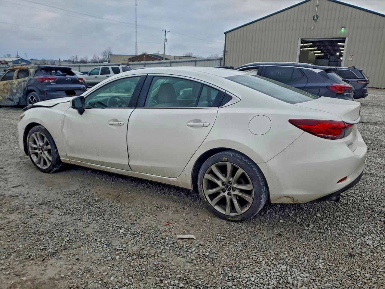 2017 MAZDA 6 TOURING photo 2