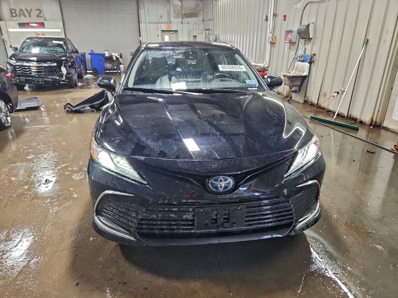 2023 TOYOTA CAMRY XLE photo 5