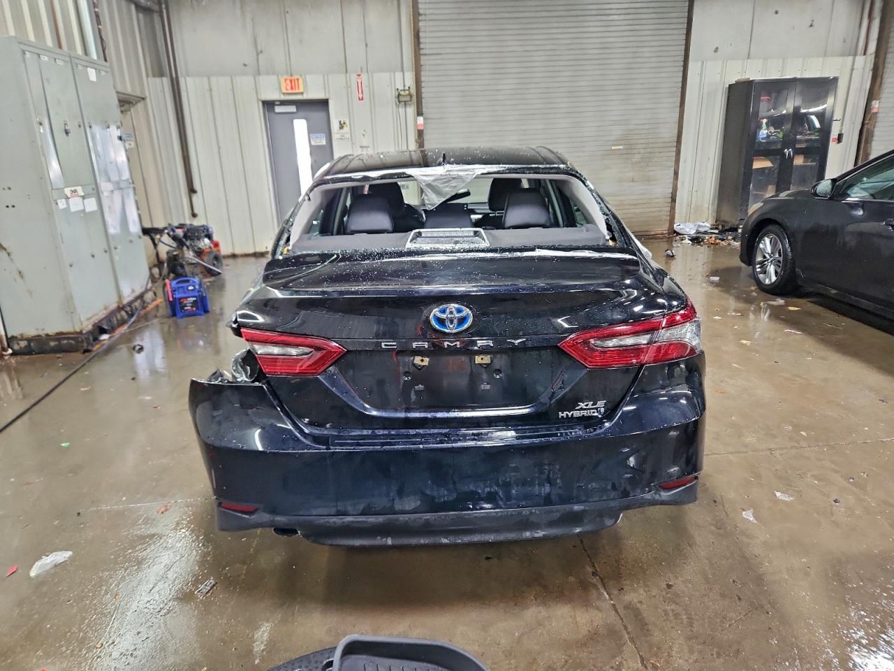 2023 TOYOTA CAMRY XLE photo 6