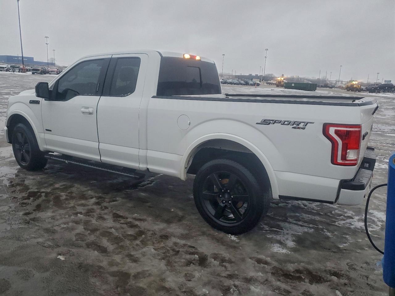 2015 FORD F150 SUPER CAB photo 2