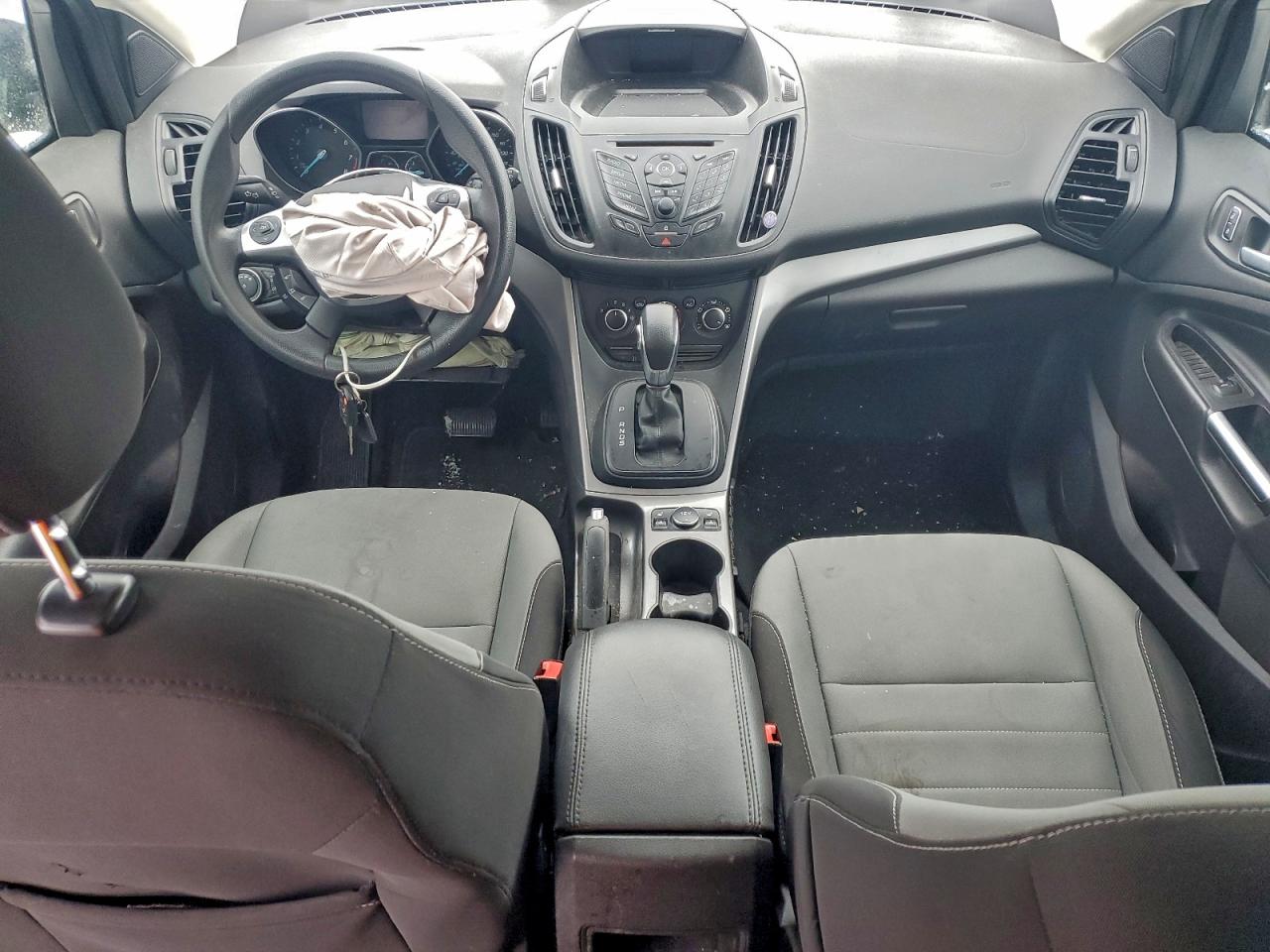 2016 FORD ESCAPE SE photo 8