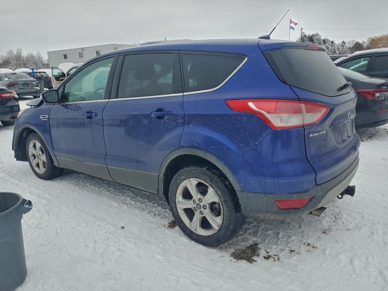 2016 FORD ESCAPE SE photo 2