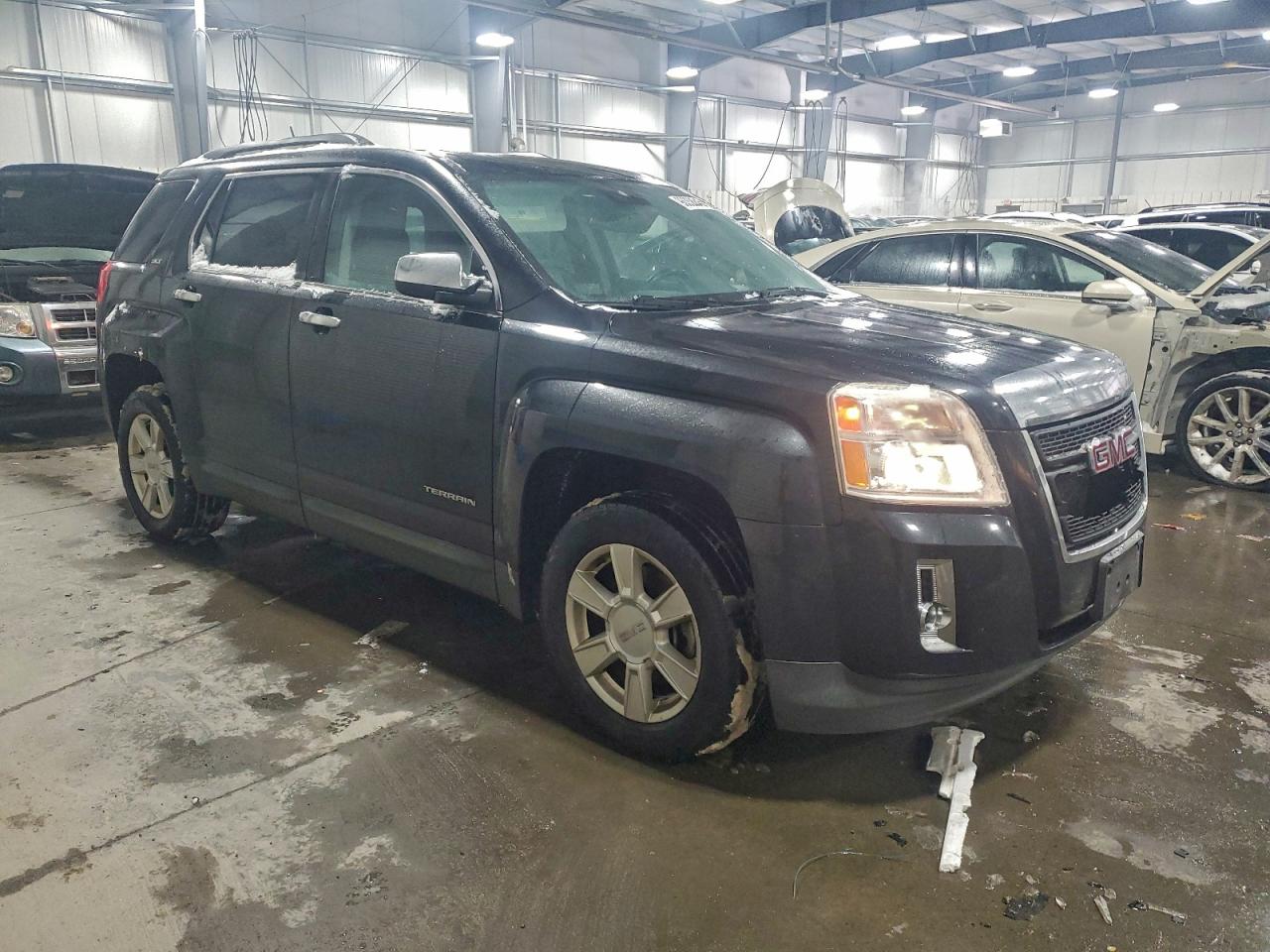 2013 GMC TERRAIN SLT photo 4