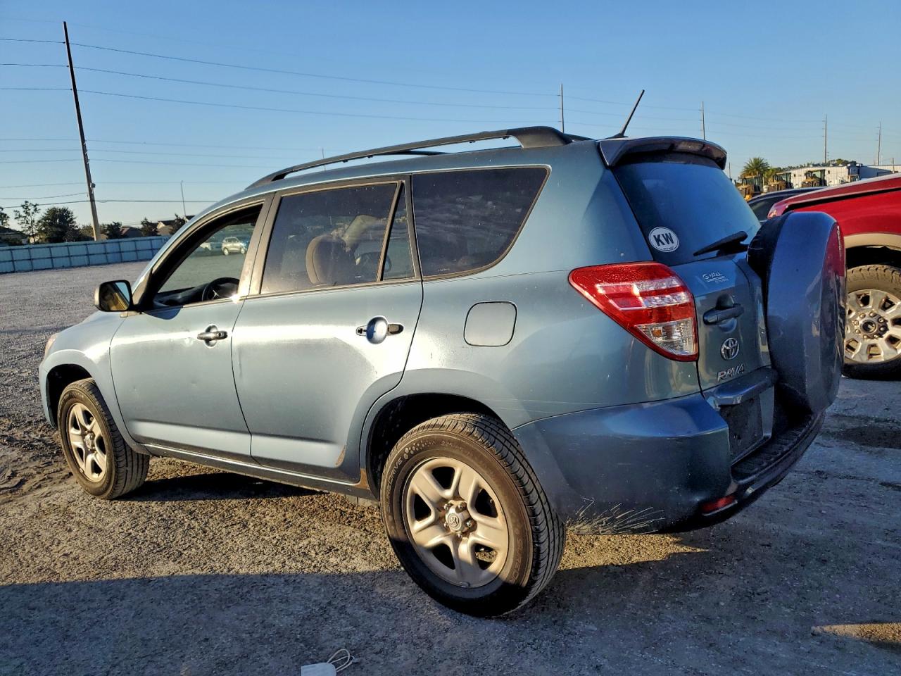 2011 TOYOTA RAV4 photo 2
