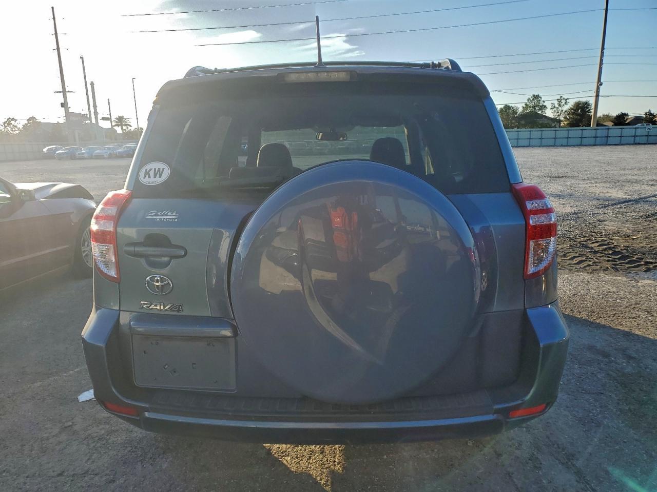 2011 TOYOTA RAV4 photo 6