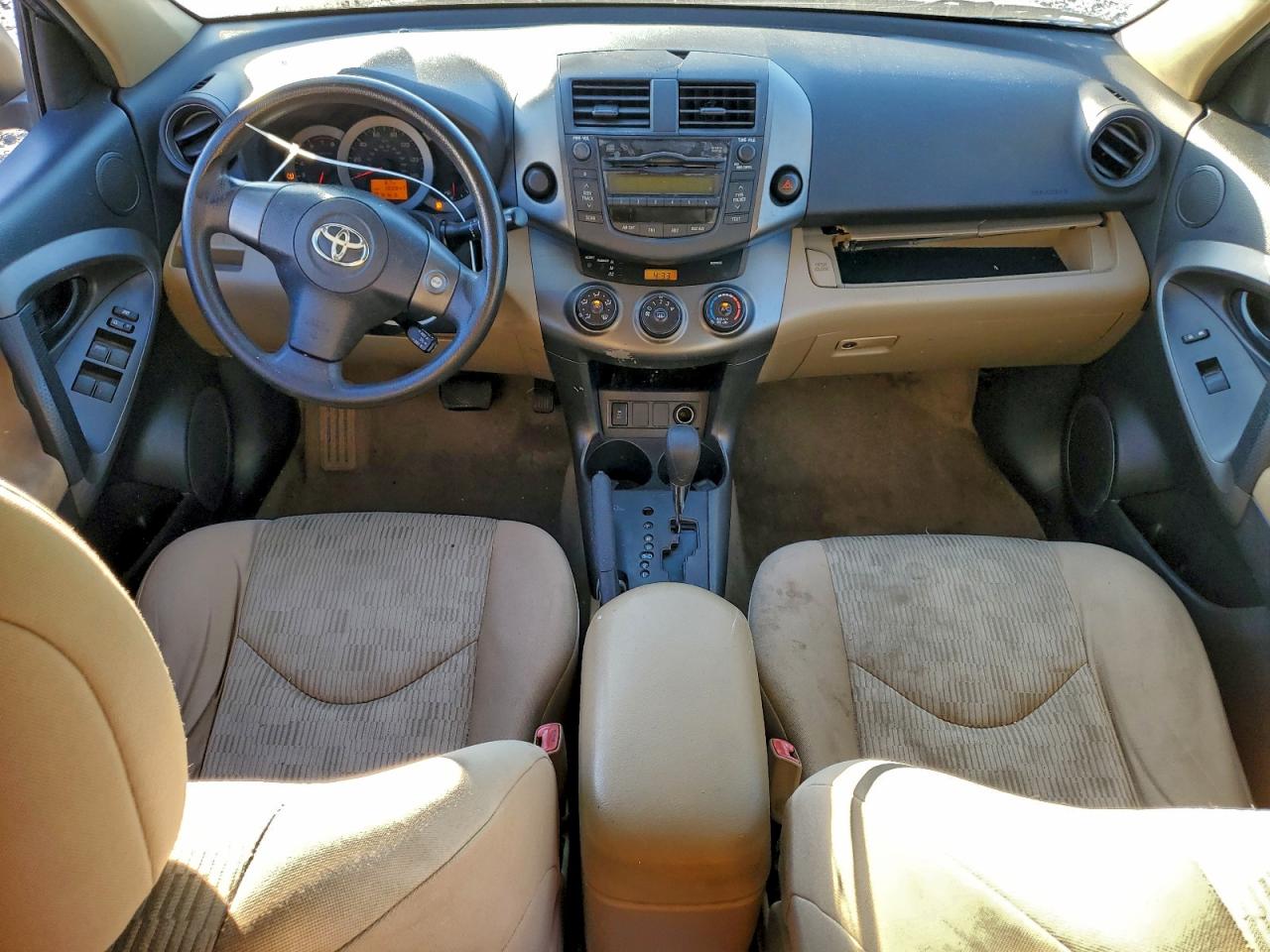 2011 TOYOTA RAV4 photo 8