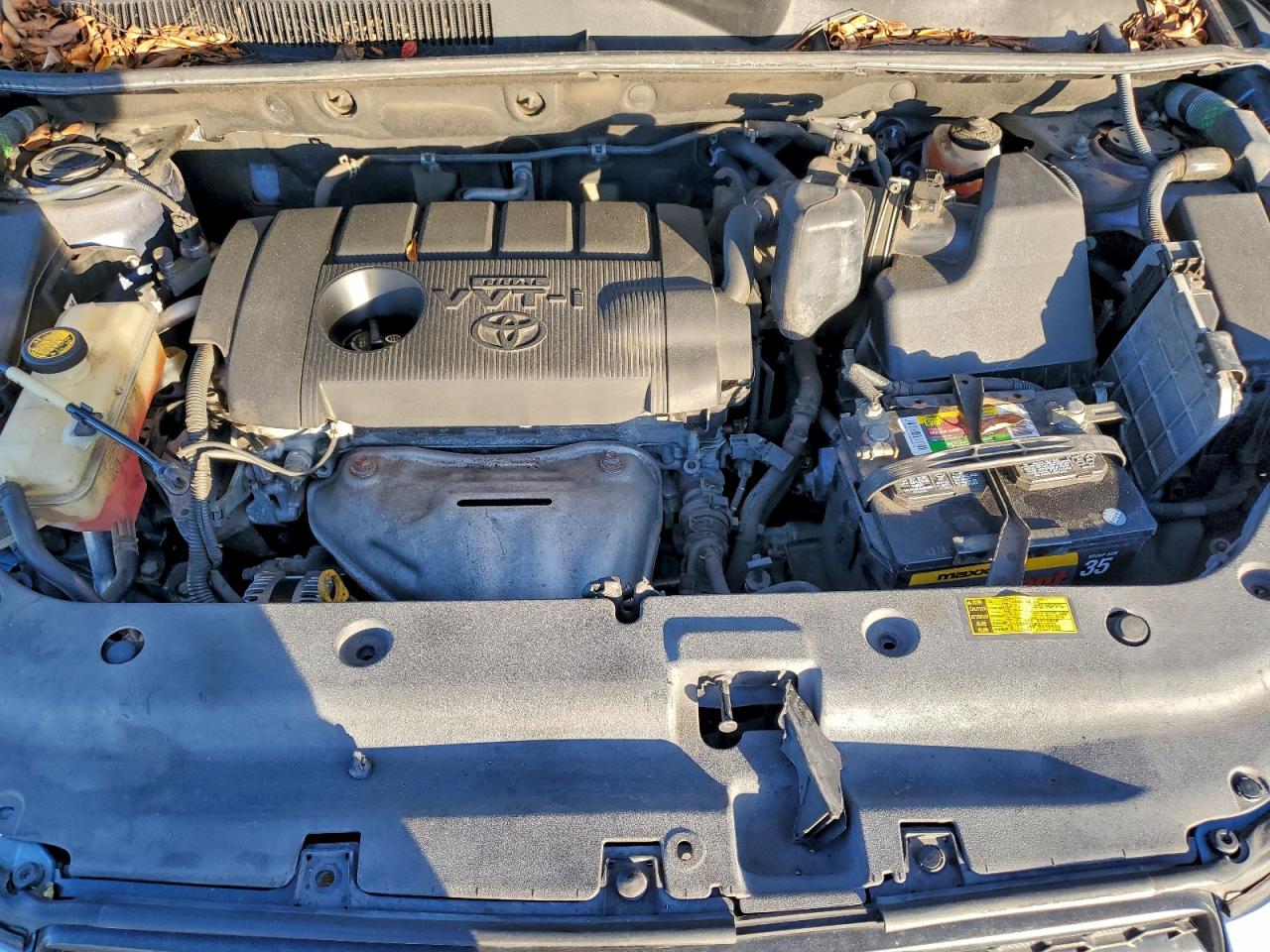 2011 TOYOTA RAV4 photo 12