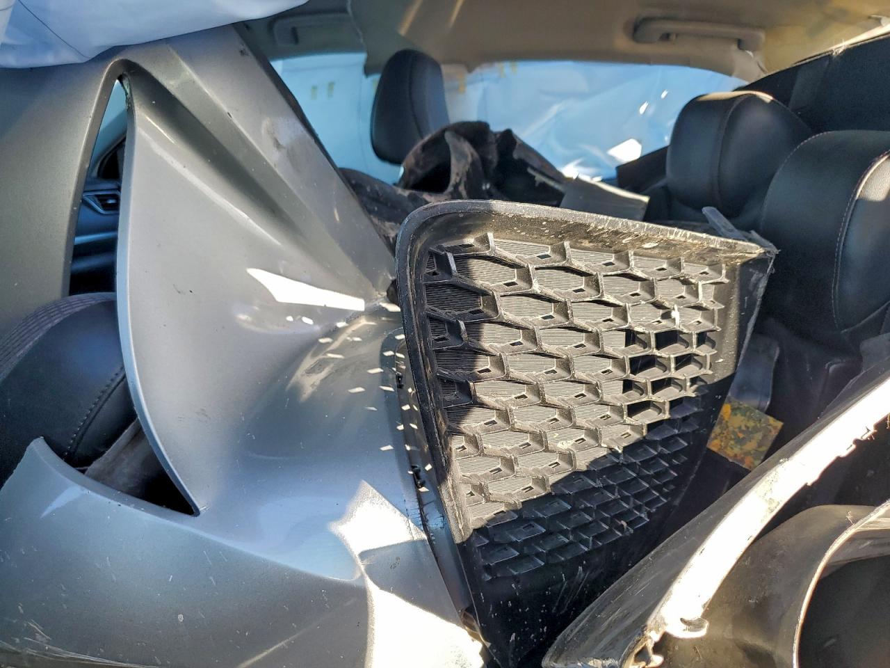 2016 TOYOTA CAMRY LE photo 10